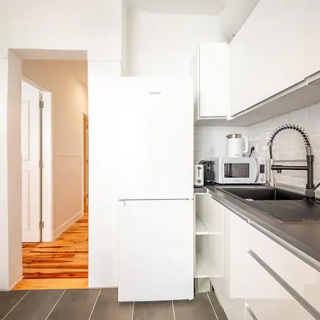 Guestready - Captain's 2e Near Alfama شقة