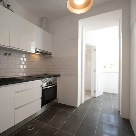 Guestready - Captain's 2e Near Alfama Lisboa