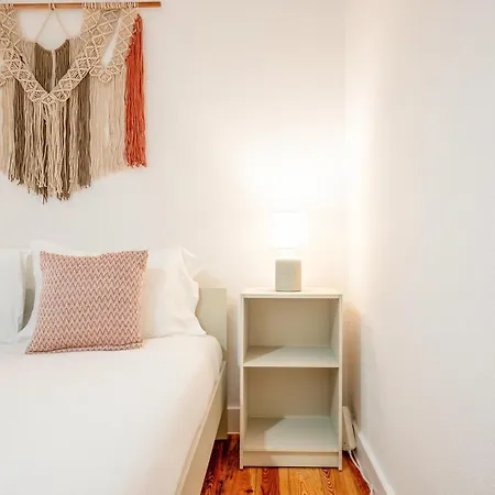 Guestready - Captain's 2e Near Alfama *